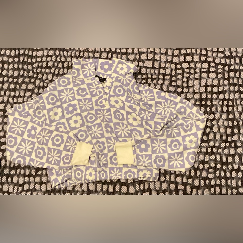 F21 mod flower print polo sweatshirt